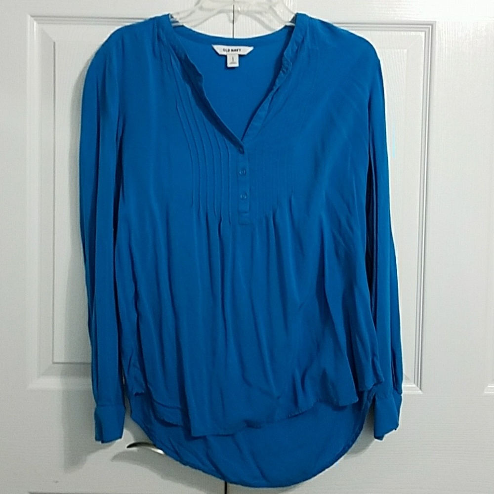 Cute versatile top